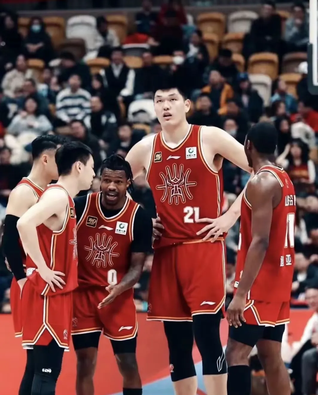 开云体育 -赛地聚焦：CBA季后赛转会期热度飙升，马德里竞技调整名单，赛场秩序良好，阵容厚度经受考验的简单介绍