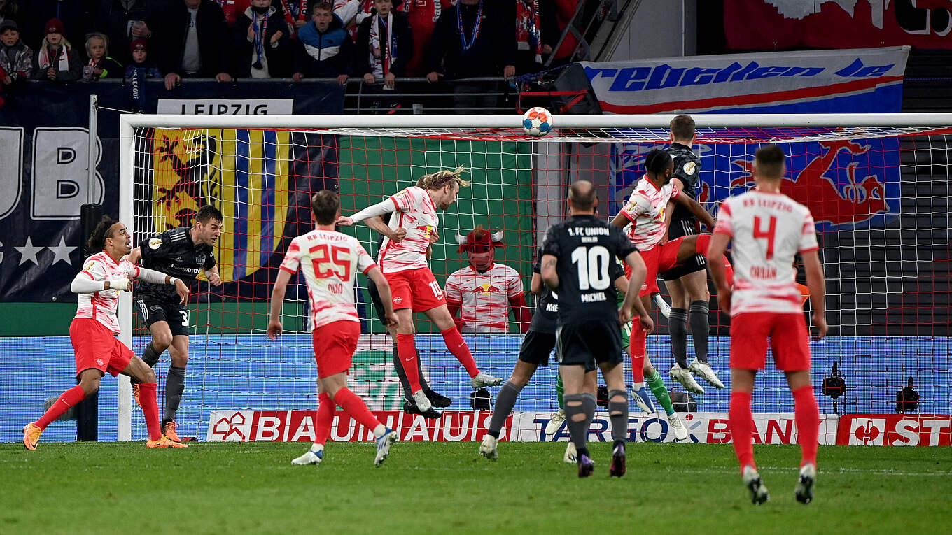 开云kaiyunapp -包含莱比锡今夜刷新队史纪录，志在CBA常规赛名次提升，底气十足，纪律约束更严格的词条