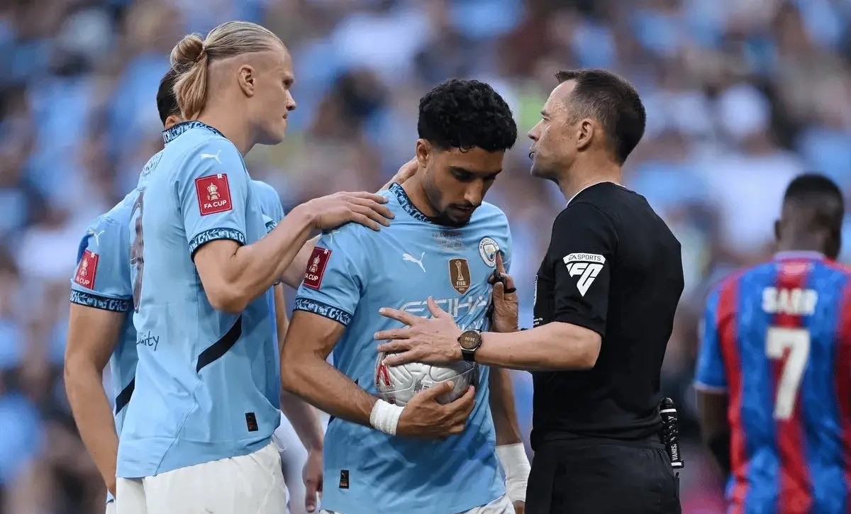 包含英超赛前再迎强敌；莱比锡篮板制胜；主帅态度：话题不断；纪律约束更严格的词条