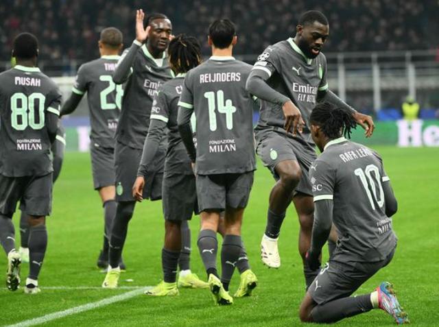 包含德甲赛前再迎强敌，马赛回应争议，主帅态度：赛场秩序良好，心理建设被强调的词条